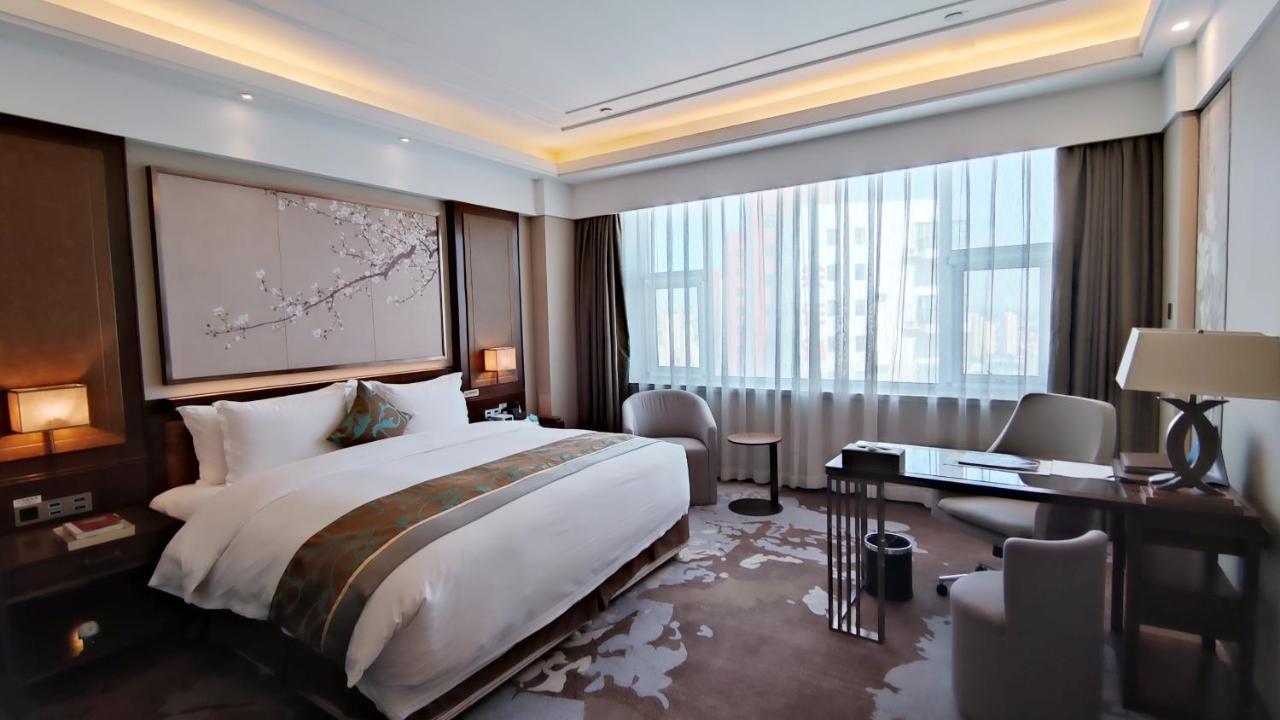 Howard Johnson Xiangyu Plaza Linyi Linyi  Exterior photo